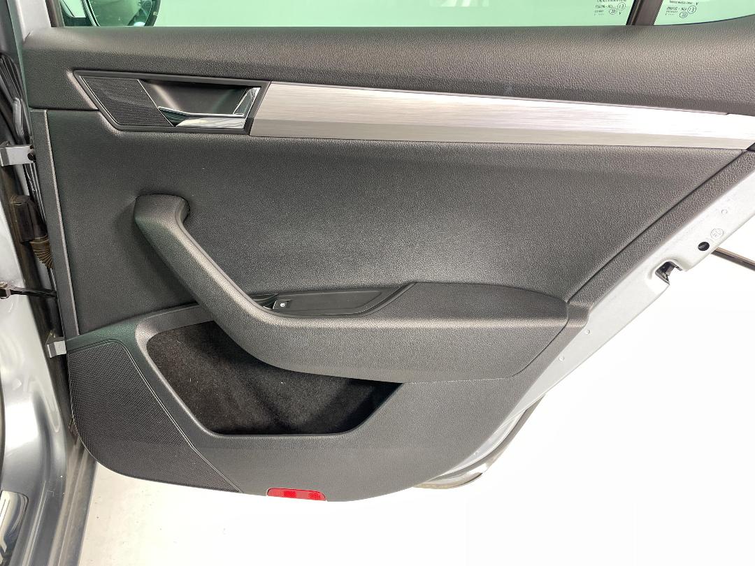 Photo '19' of Skoda Superb Photo '19' of Skoda Superb