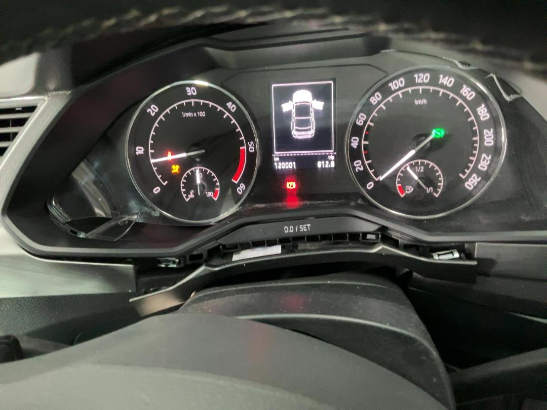 Photo '18' of Skoda Superb SED Style 110KW TDI