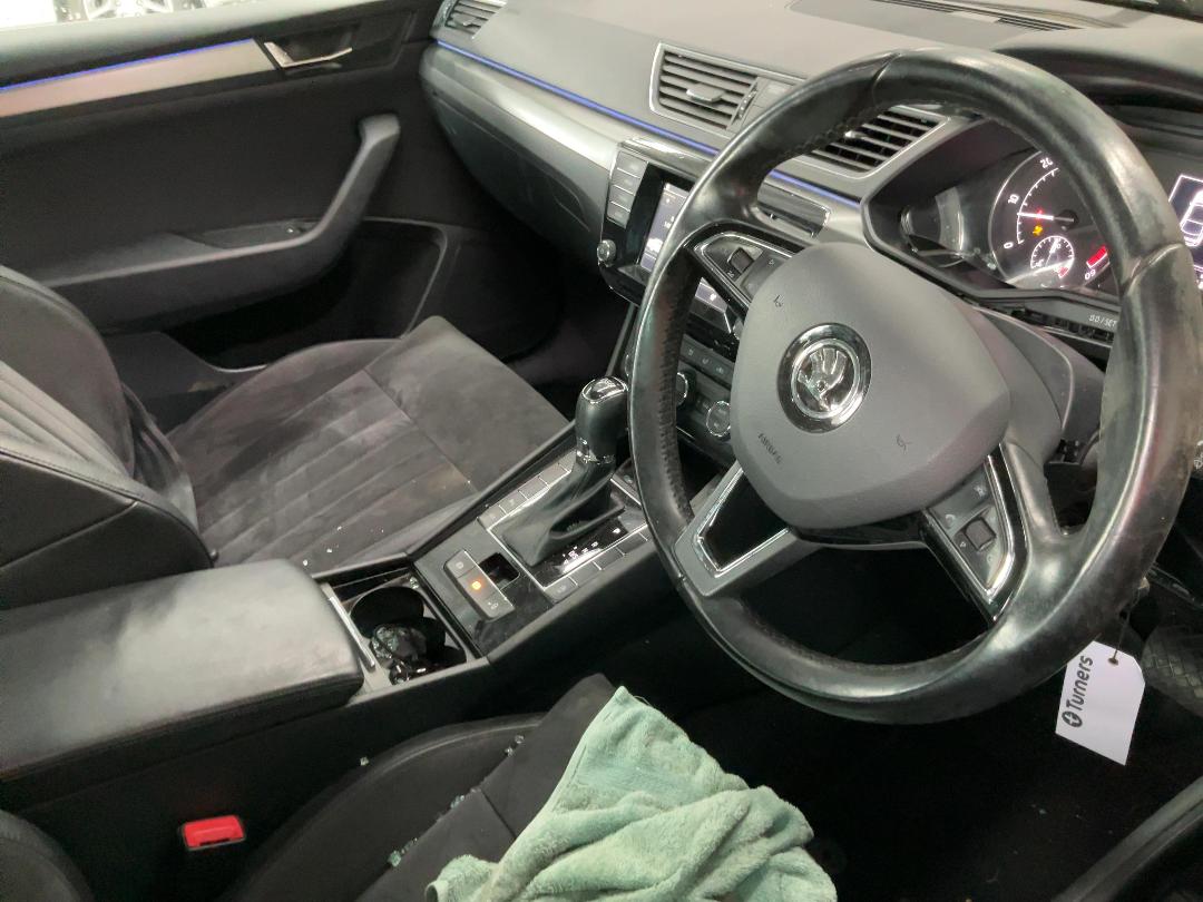 Photo '16' of Skoda Superb SED Style 110KW TDI