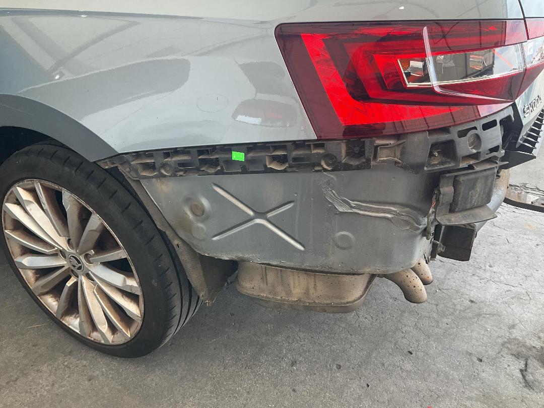 Photo '21' of Skoda Superb SED Style 140KW TDI