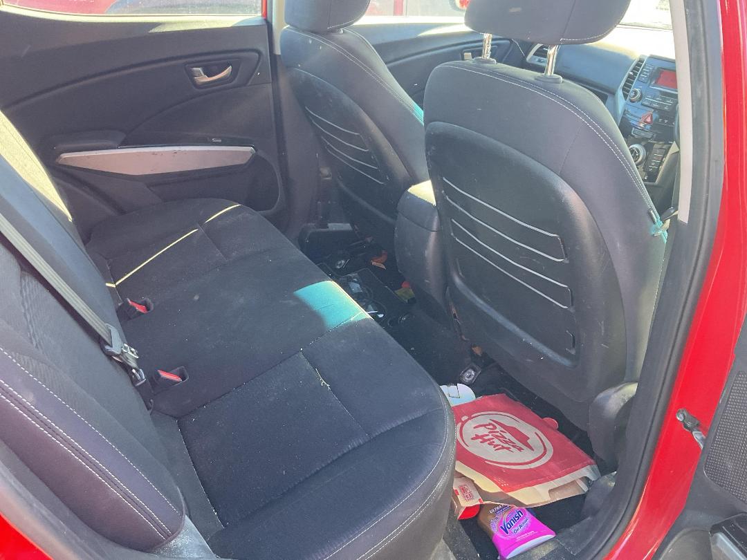 Photo '13' of Ssangyong Tivoli Sports Auto