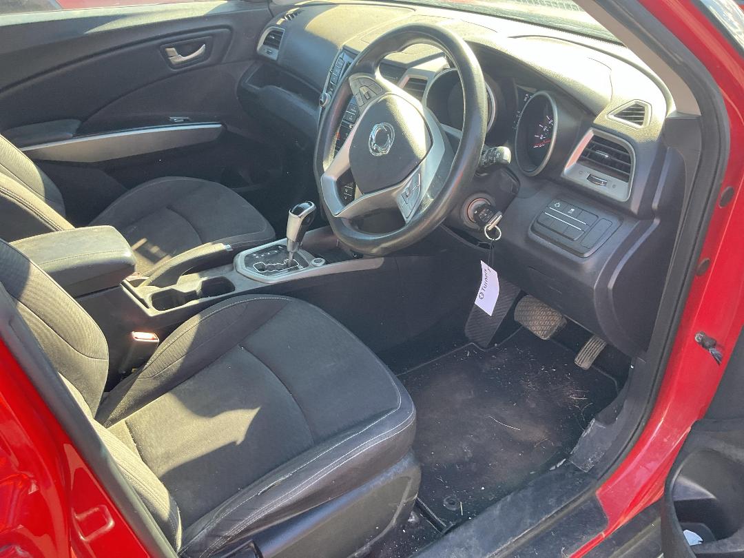 Photo '14' of Ssangyong Tivoli Sports Auto