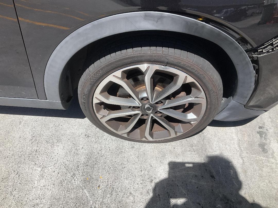 Photo '2' of Ssangyong Tivoli LTD LWB