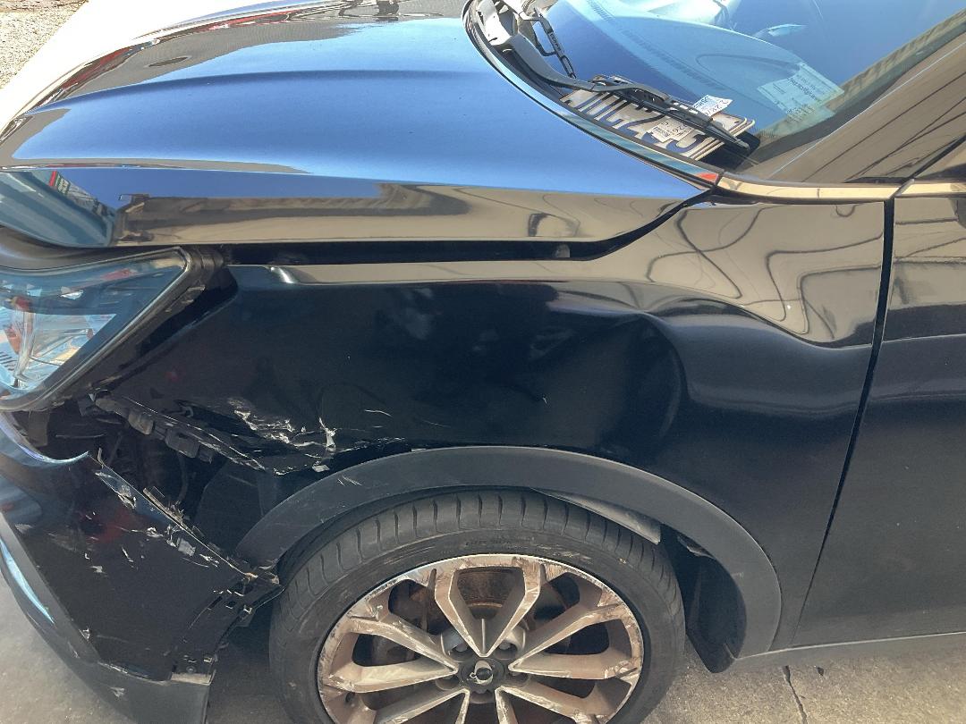 Photo '10' of Ssangyong Tivoli LTD LWB