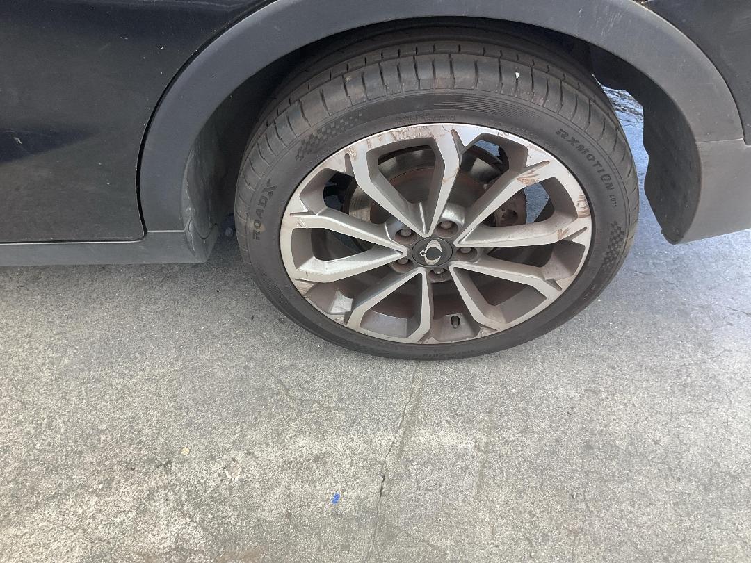 Photo '13' of Ssangyong Tivoli LTD LWB