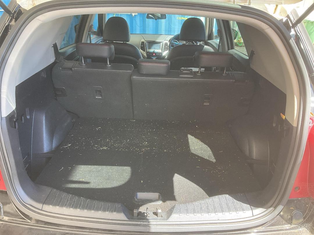 Photo '17' of Ssangyong Tivoli LTD LWB