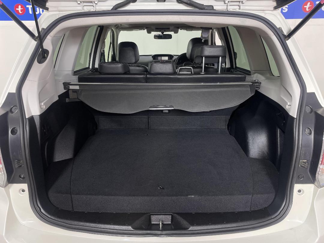 Photo '14' of Subaru Forester Photo '14' of Subaru Forester