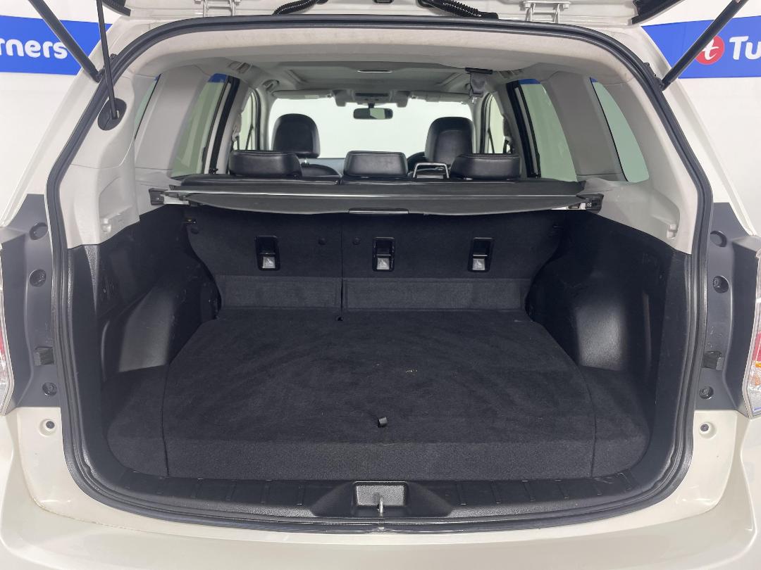 Photo '14' of Subaru Forester