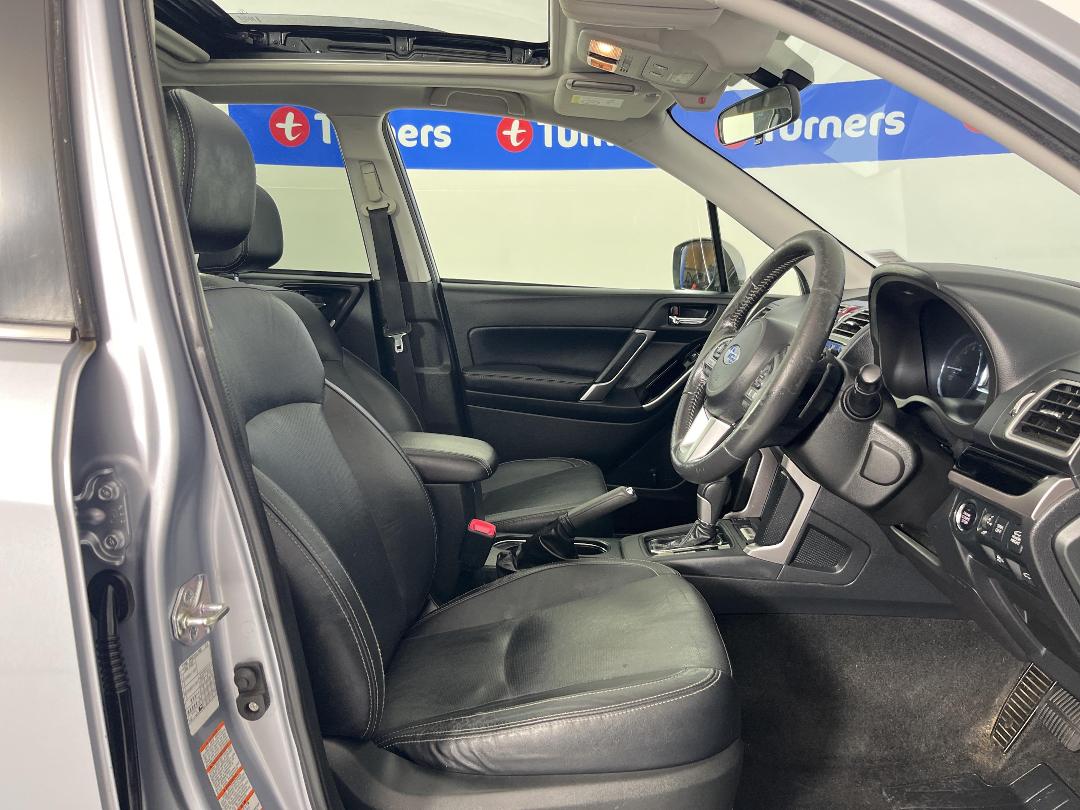 Photo '16' of Subaru Forester