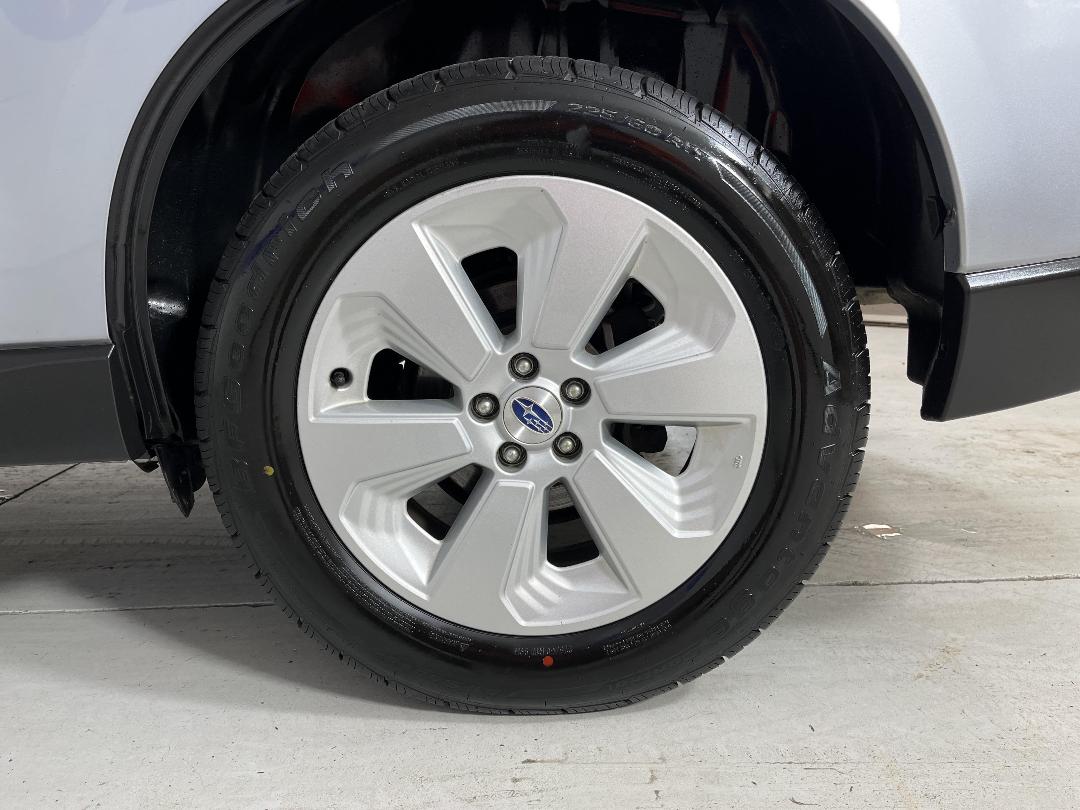 Photo '11' of Subaru Forester