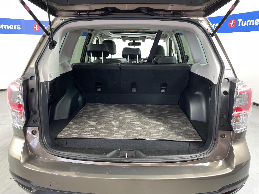 Photo '14' of Subaru Forester