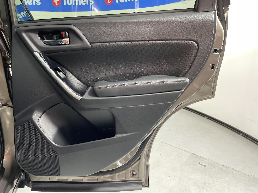 Photo '19' of Subaru Forester