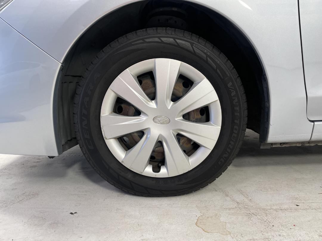 Photo '10' of Subaru Impreza Photo '10' of Subaru Impreza