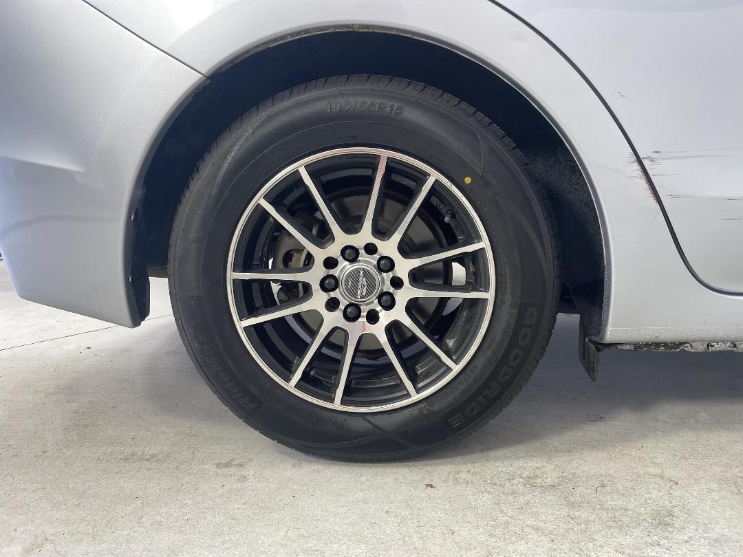 Photo '12' of Subaru Impreza Photo '12' of Subaru Impreza