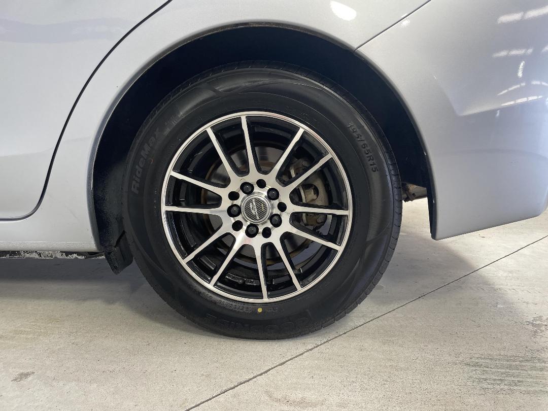 Photo '11' of Subaru Impreza Photo '11' of Subaru Impreza