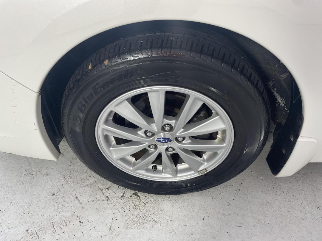 Photo '10' of Subaru Impreza Photo '10' of Subaru Impreza