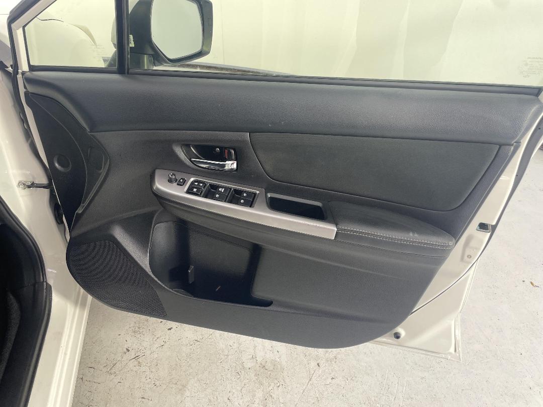 Photo '15' of Subaru Impreza Photo '15' of Subaru Impreza