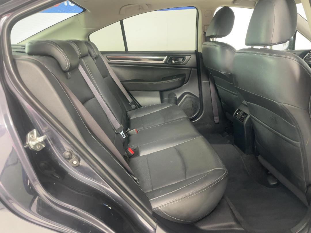 Photo '20' of Subaru Legacy