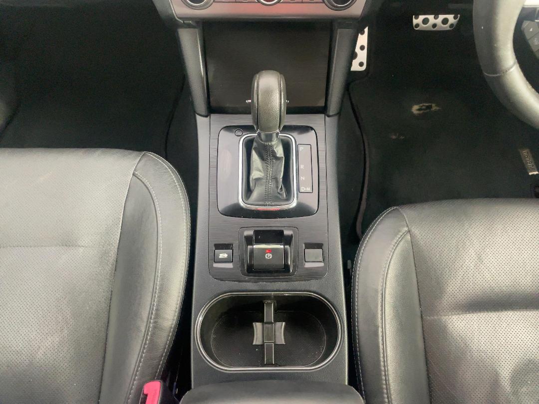 Photo '18' of Subaru Legacy