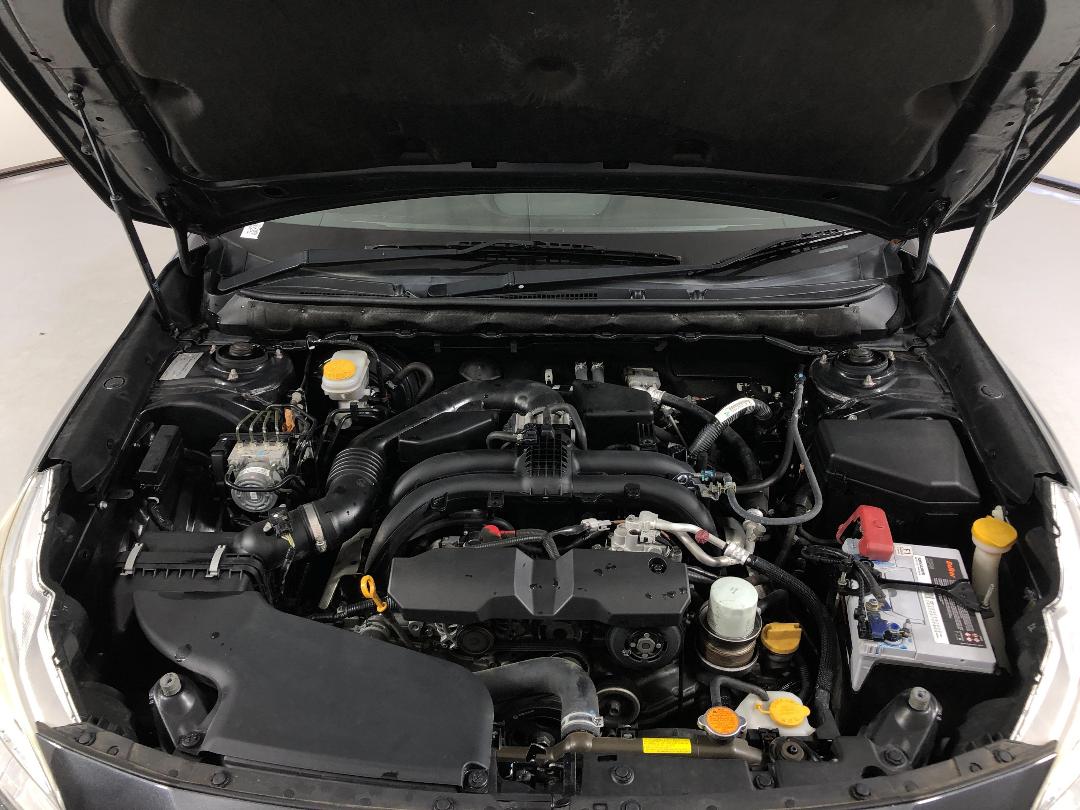 Photo '13' of Subaru Legacy