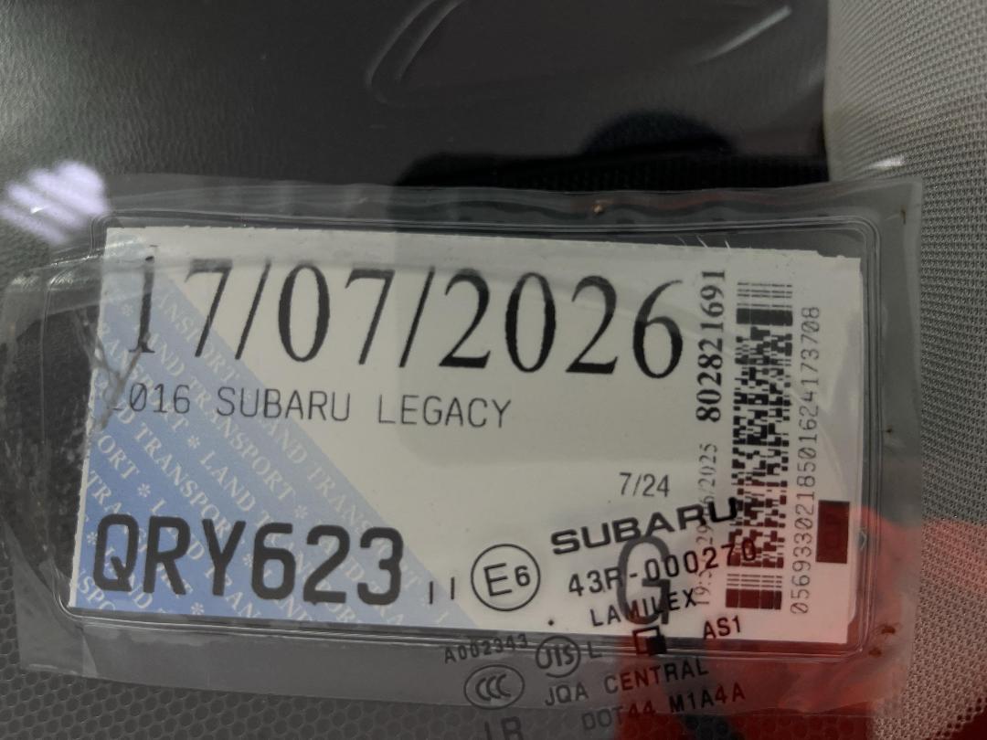 Photo '24' of Subaru Legacy