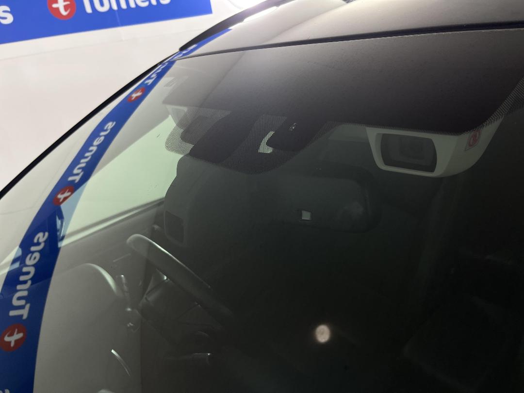 Photo '31' of Subaru Legacy