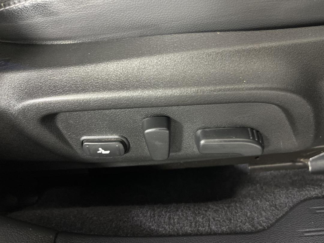 Photo '30' of Subaru Legacy