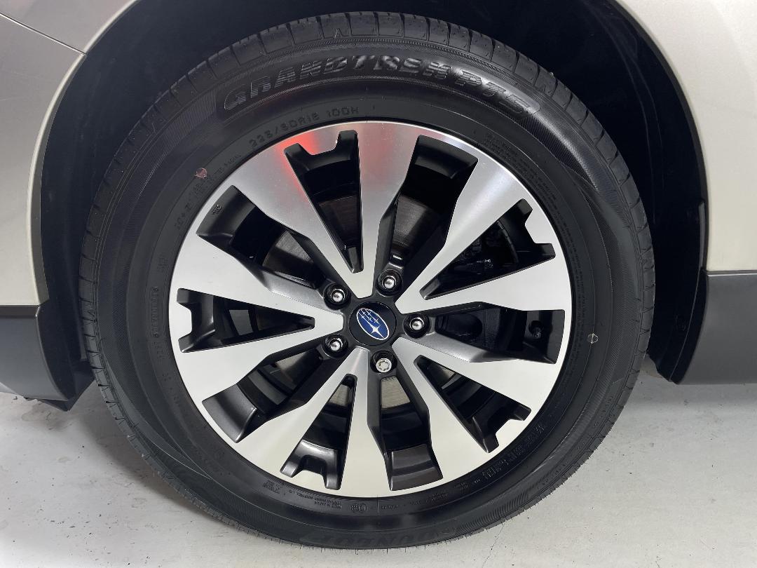 Photo '10' of Subaru Outback