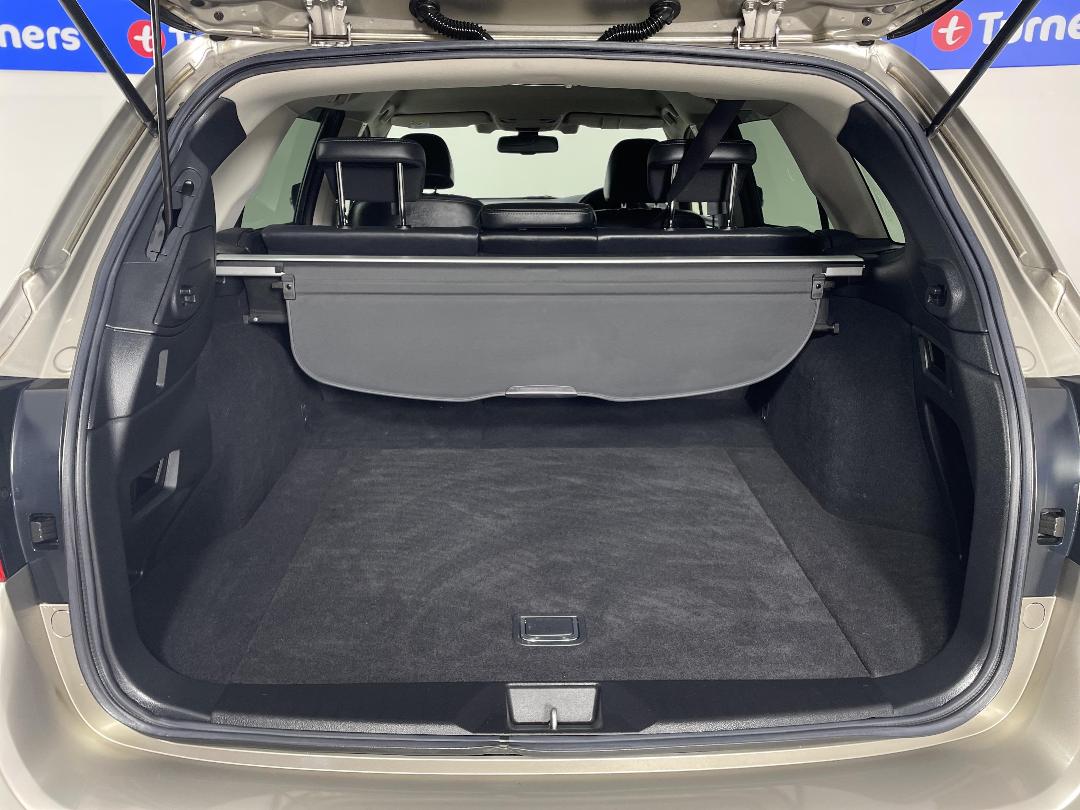 Photo '14' of Subaru Outback