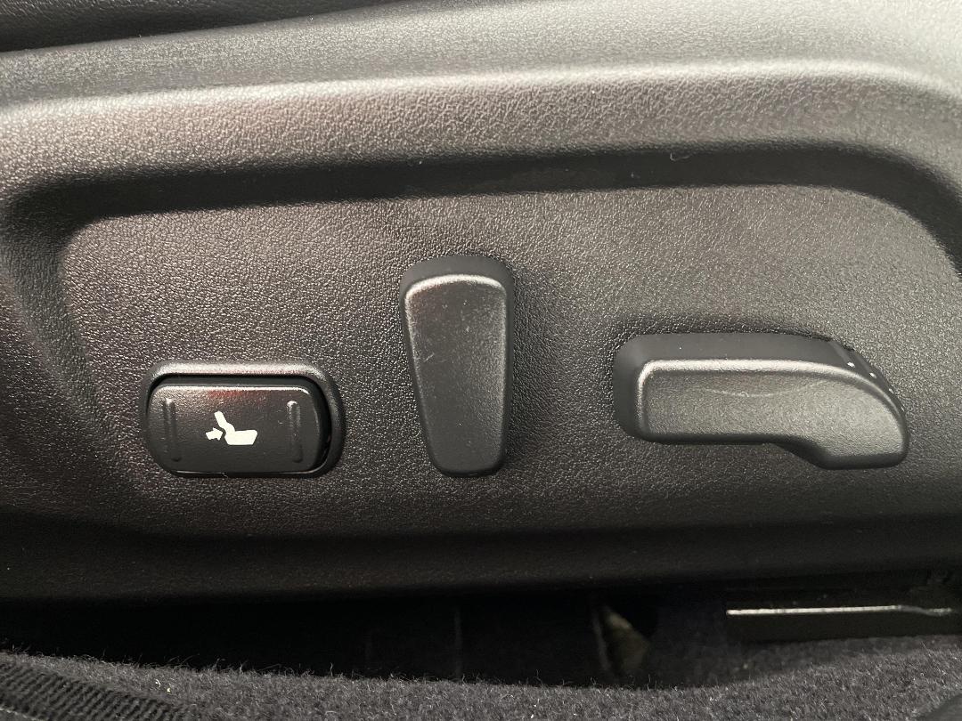 Photo '23' of Subaru Outback