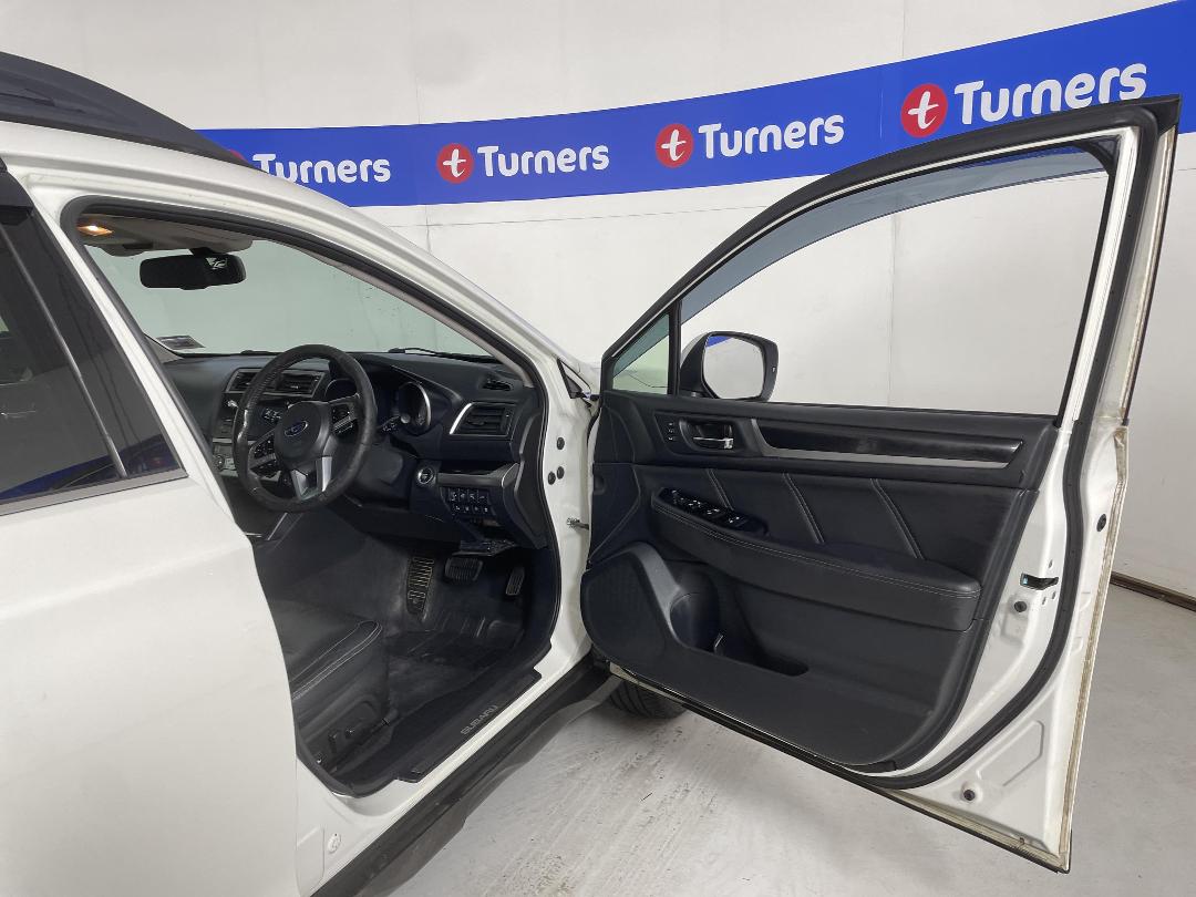 Photo '15' of Subaru Outback