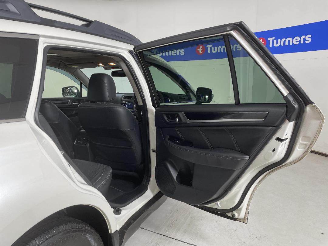 Photo '19' of Subaru Outback