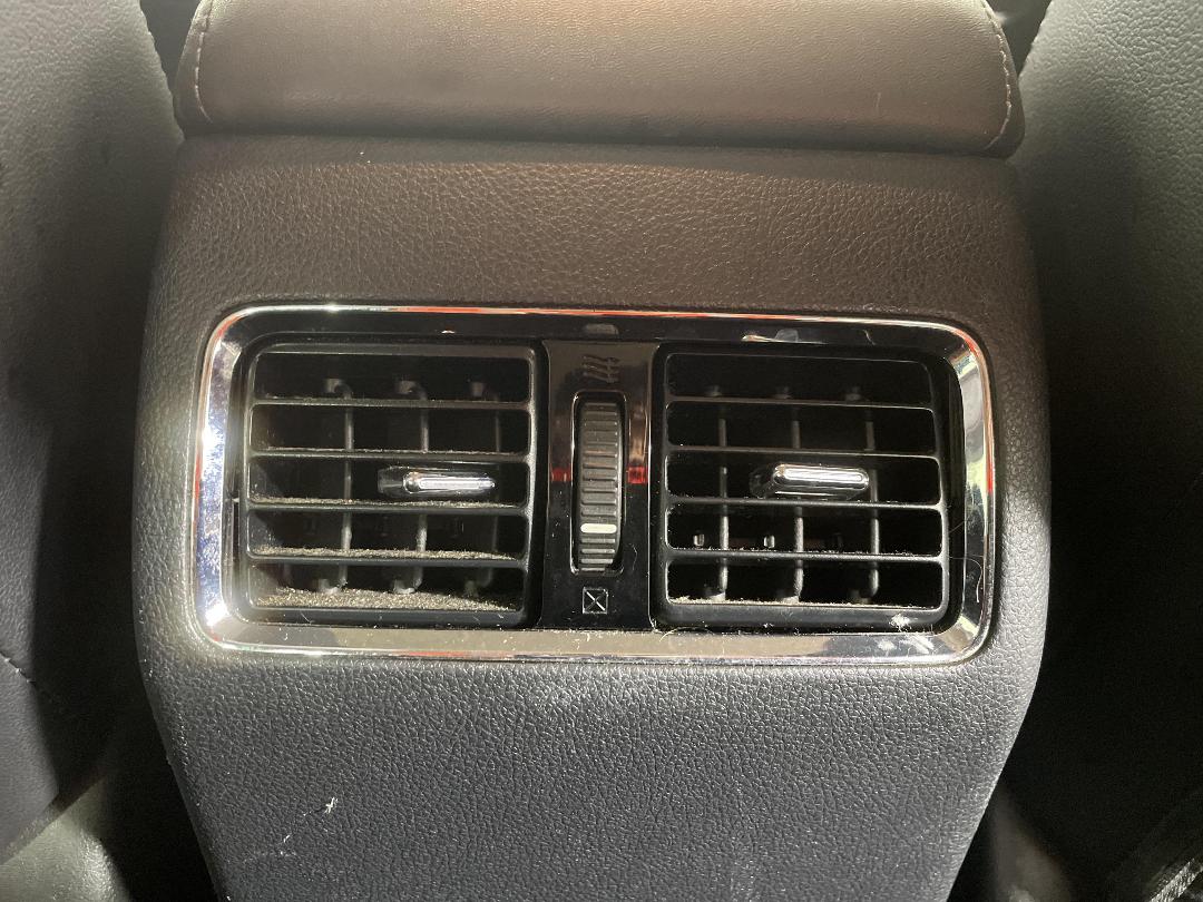 Photo '24' of Subaru Outback