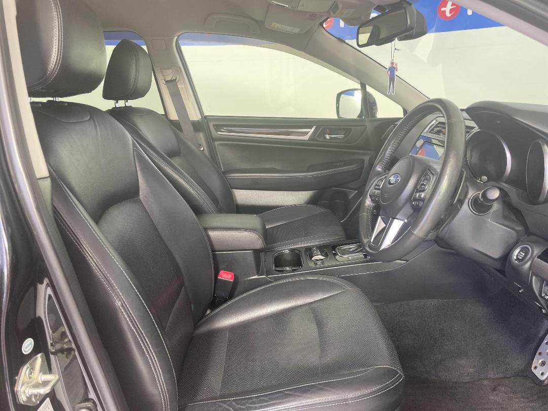 Photo '16' of Subaru Outback