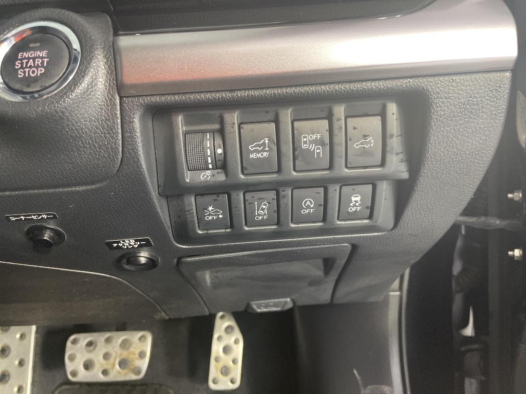 Photo '26' of Subaru Outback