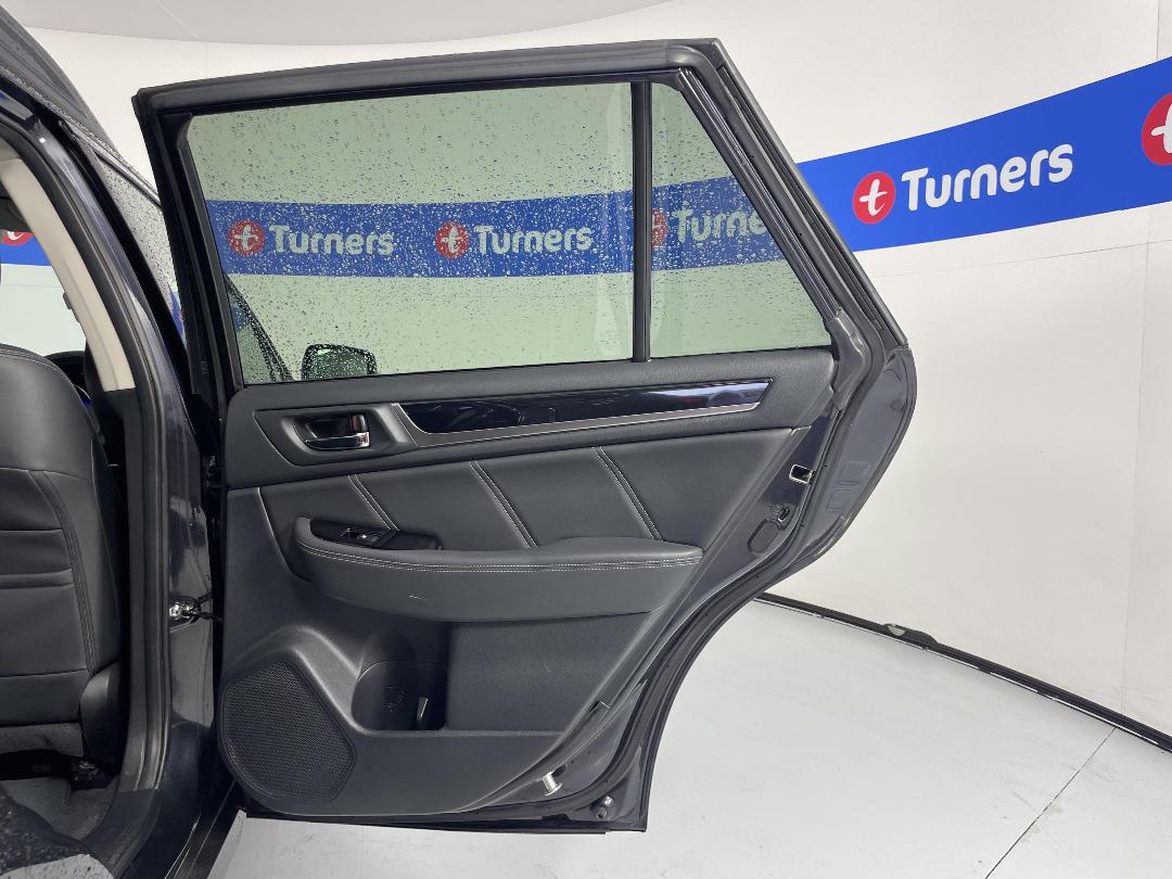 Photo '19' of Subaru Outback Photo '19' of Subaru Outback