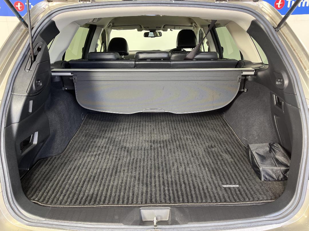 Photo '14' of Subaru Outback