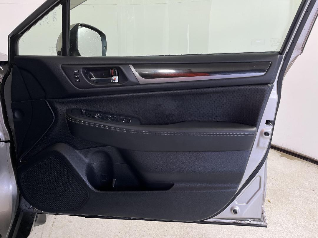 Photo '15' of Subaru Outback