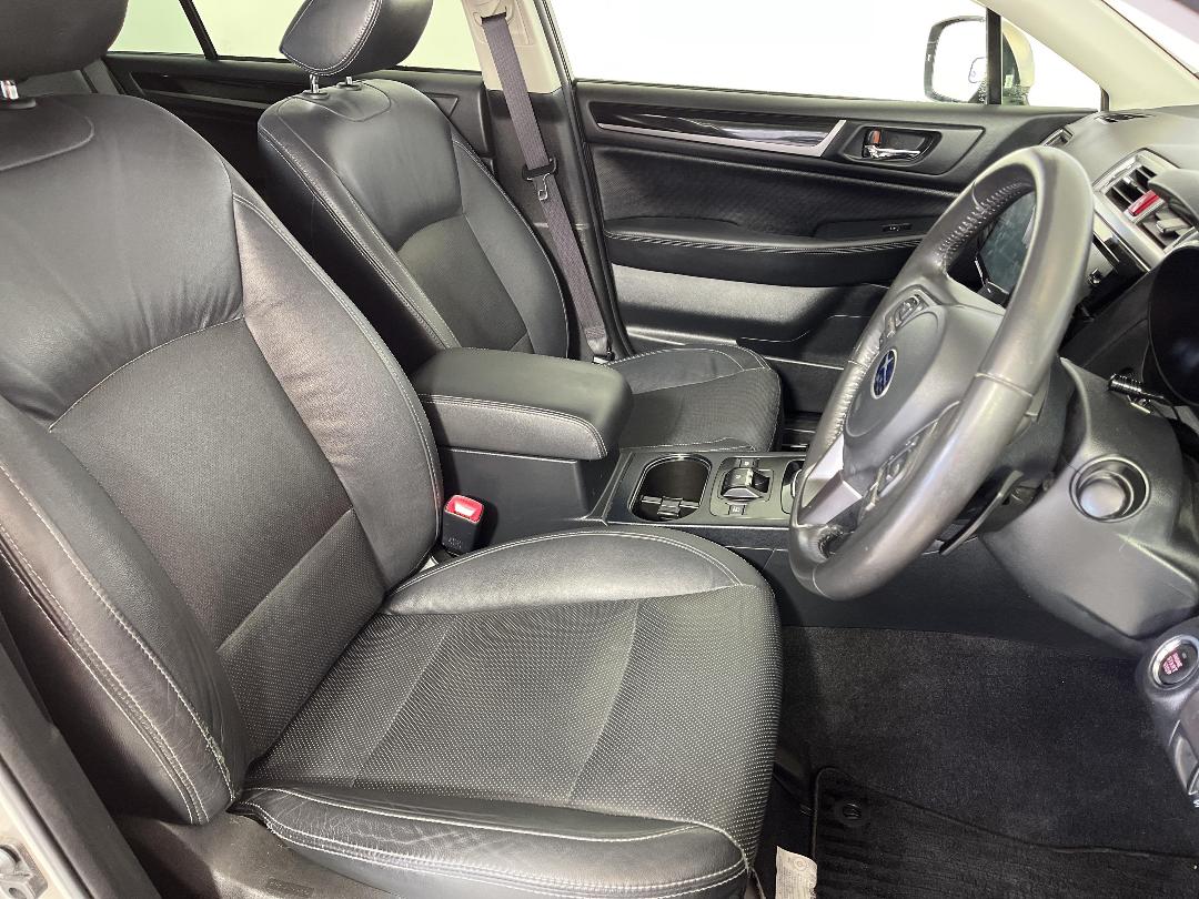 Photo '16' of Subaru Outback