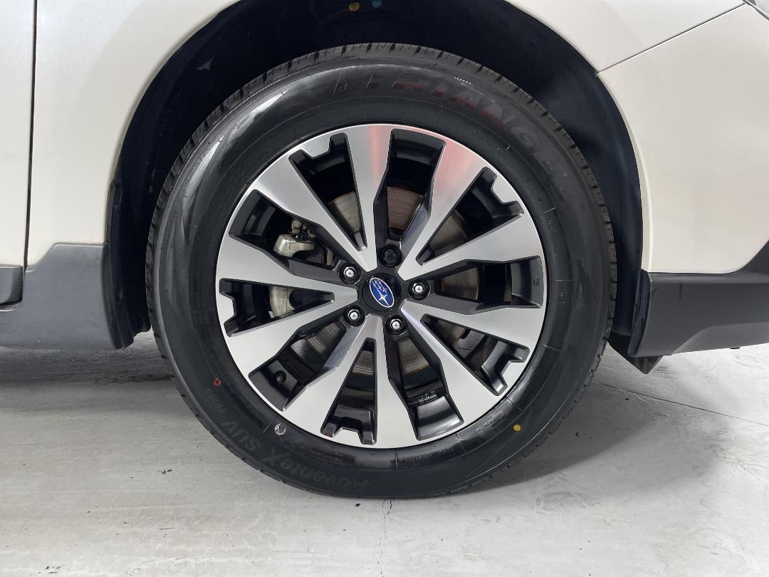 Photo '9' of Subaru Outback