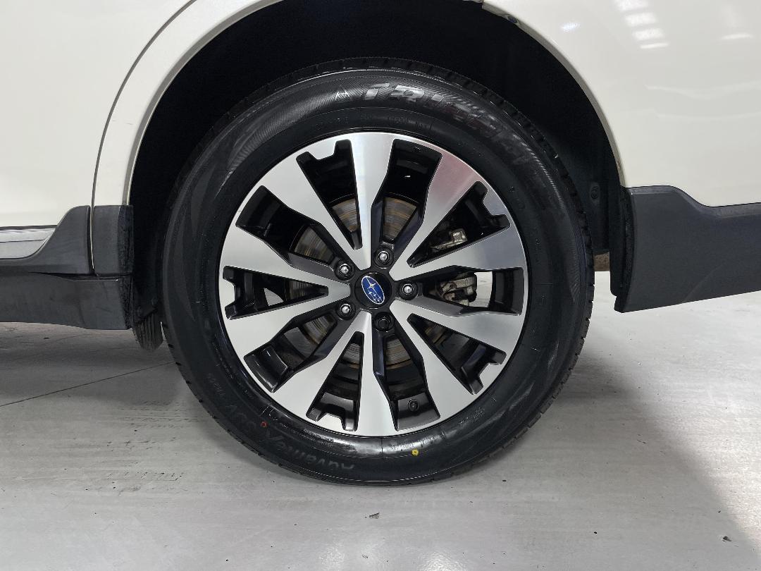 Photo '11' of Subaru Outback