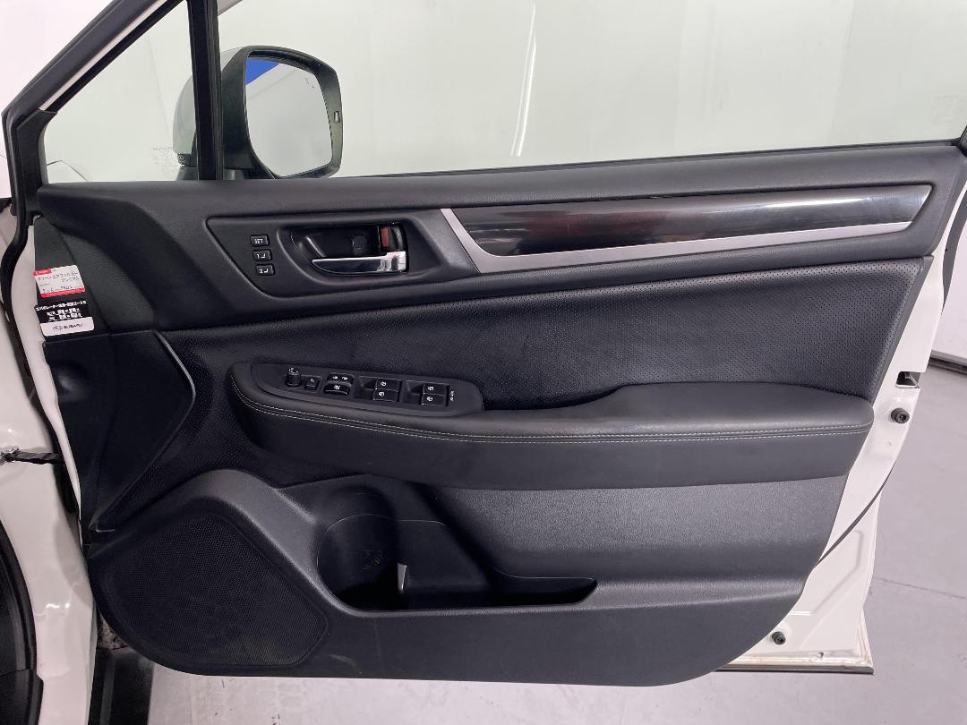 Photo '15' of Subaru Outback