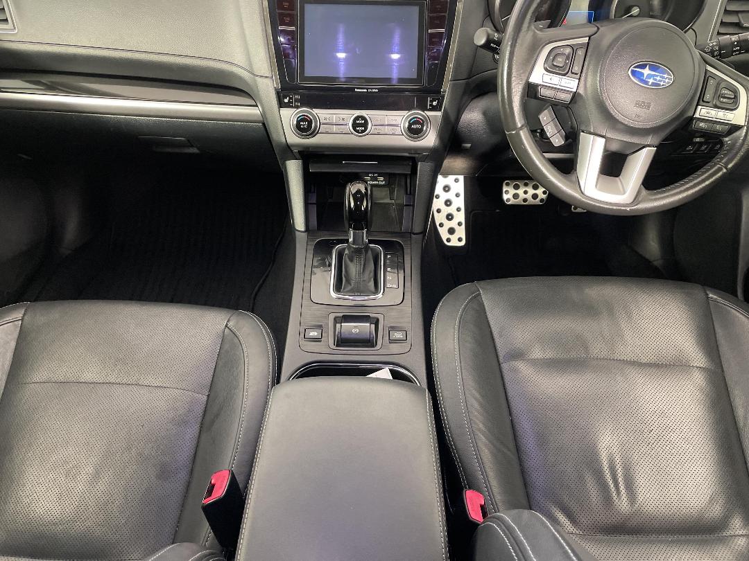 Photo '18' of Subaru Outback