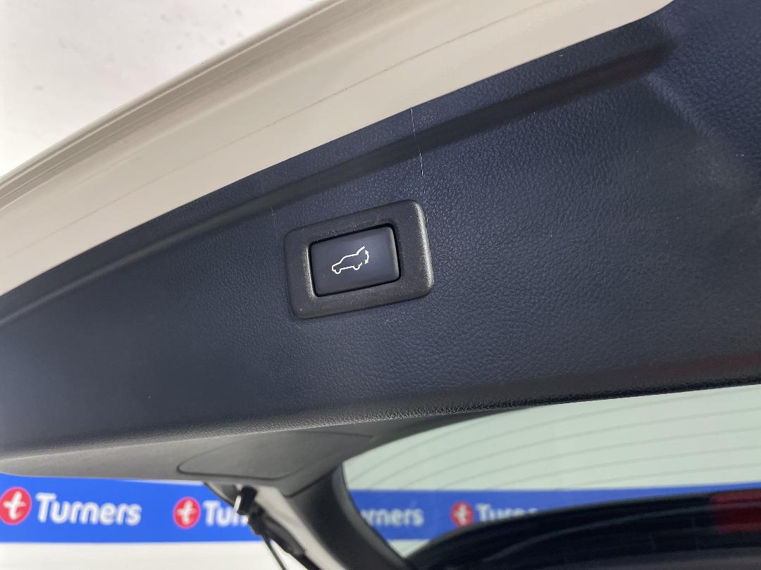 Photo '25' of Subaru Outback