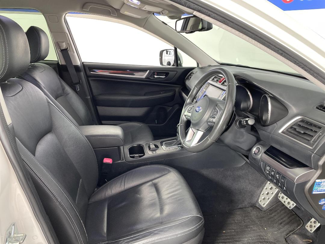 Photo '16' of Subaru Outback Photo '16' of Subaru Outback