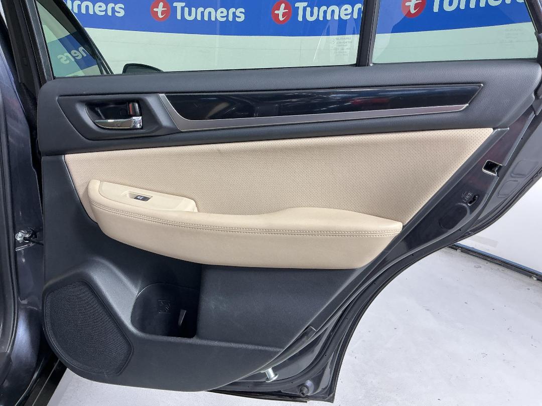 Photo '19' of Subaru Outback