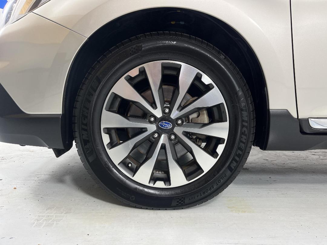 Photo '10' of Subaru Outback Photo '10' of Subaru Outback