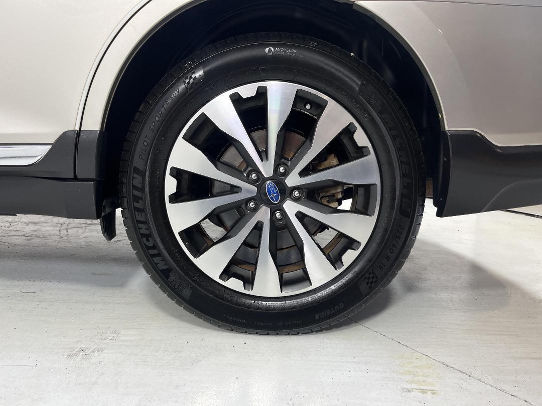 Photo '11' of Subaru Outback Photo '11' of Subaru Outback