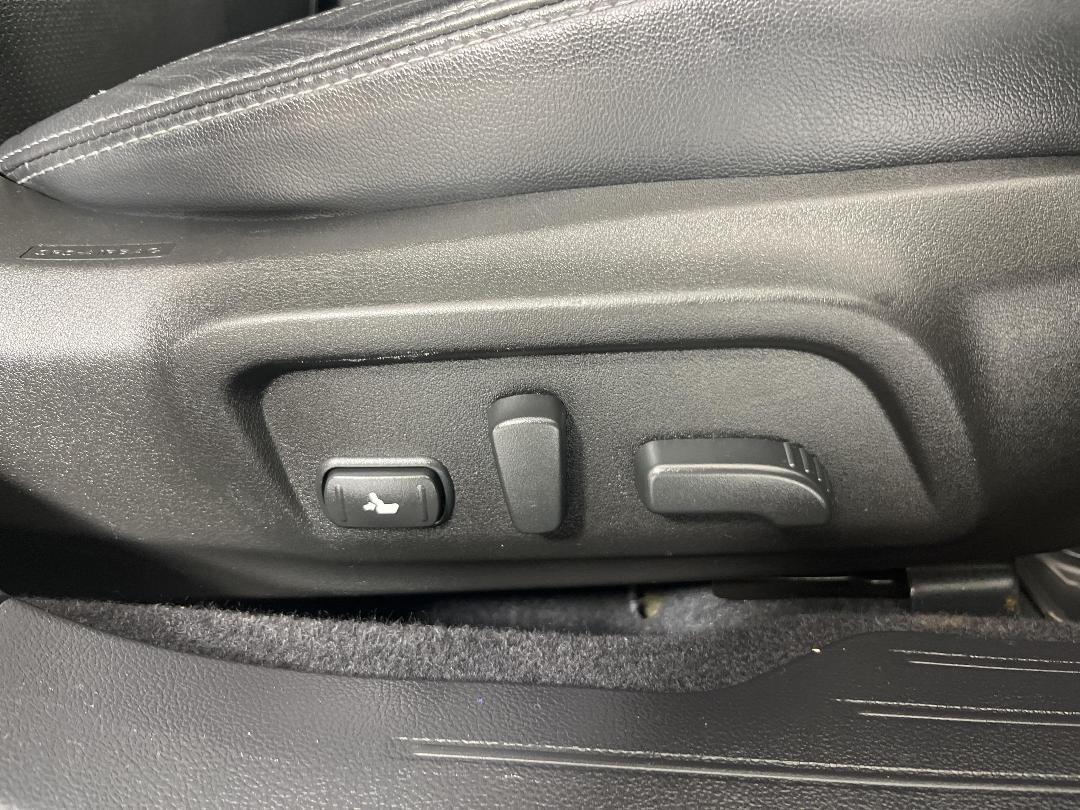 Photo '30' of Subaru Outback Photo '30' of Subaru Outback