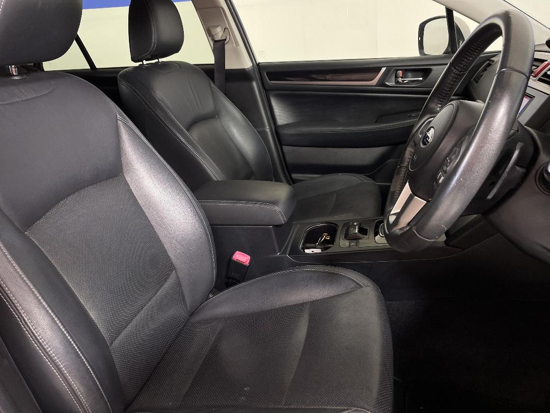 Photo '16' of Subaru Outback Photo '16' of Subaru Outback